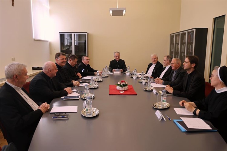 Priopćenje sa Šezdeset i devete sjednice biskupā Zagrebačke crkvene pokrajine